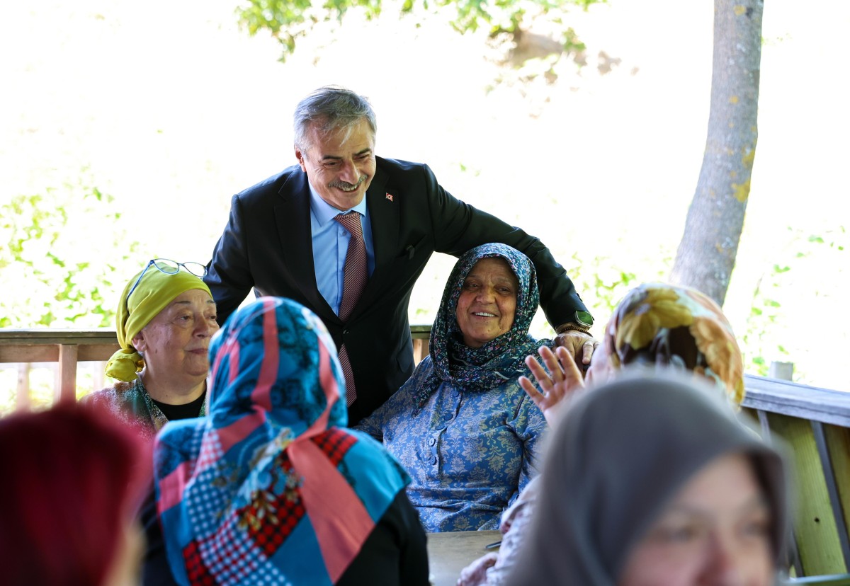 “Yaşlılarımızın yanında olmaya devam edeceğiz”